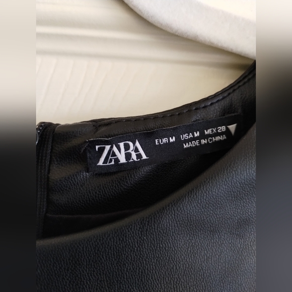 Zara Sleek Black Mini Dress Medium - Picture 4 of 4